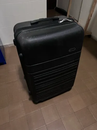 Mala grande com danos