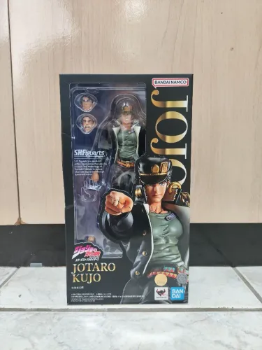 Jotaro JOJO bizarre adventure SH Figuarts