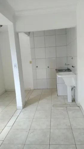 *KITNETE NO PRIMEIRO ANDAR C/GARAGEM EM ARNIQUEIRAS ÁGUA CLARAS