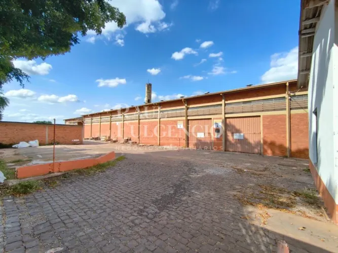 Barracão com terreno de 6.715 m² av. Brasília em Londrina
