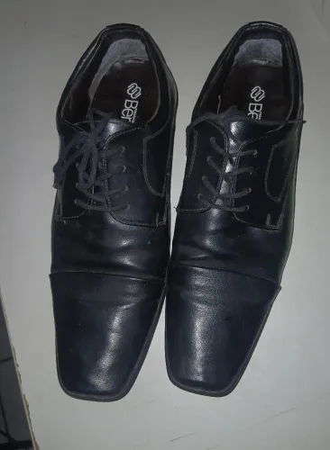 Sapato de couro bertelli