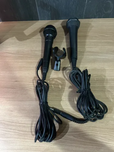 Par de Microfones Philips + LG (Dinâmicos) + Suporte de Pedestal