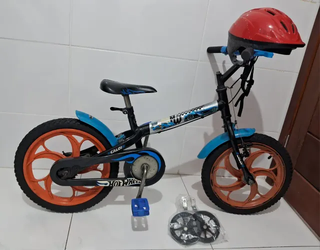 Bicicleta Infanti Caloi + Capacete
