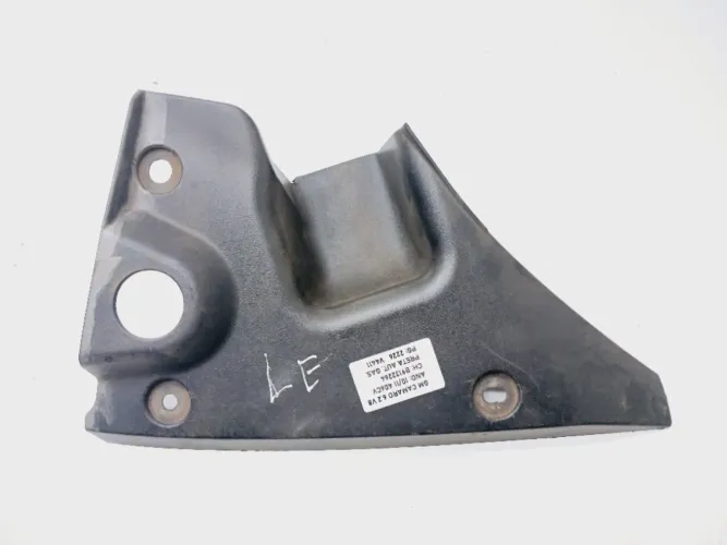 Suporte Esquerdo Parachoque Traseiro Gm Camaro 6.2 V8 2011 