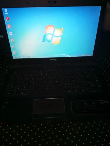 Notebook simples e barato + HD 320GB (valor negociável)