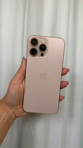 iPhone 16 PRO MAX 256GB Desert - Bateria 93%