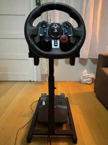 Volante Logitech G29 e cockpit PILOT