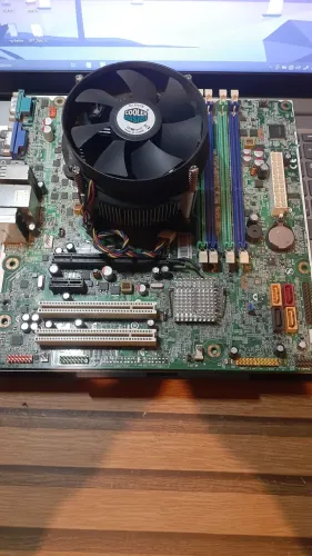 Placa Lenovo 1155 com i3 2120 com 3.30ghz + cooler dissipador