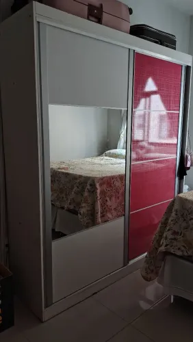 Conjunto de armários de solteiro para quarto