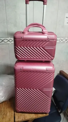 Mala e frasqueira 