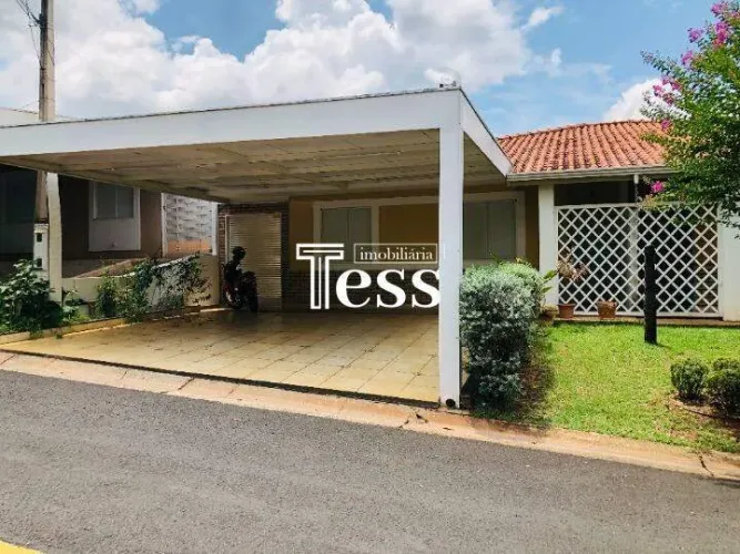 Casa em Condomínio para Alugar 3 quartos.