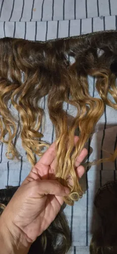 Cabelo brasileiro ondulado cacheado loiro