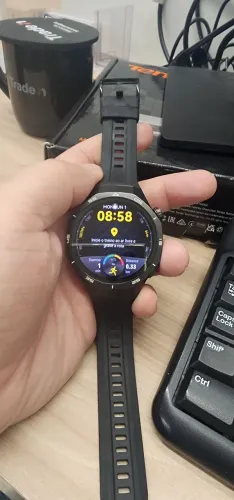 Huawei Gt 5 Pro com carregador