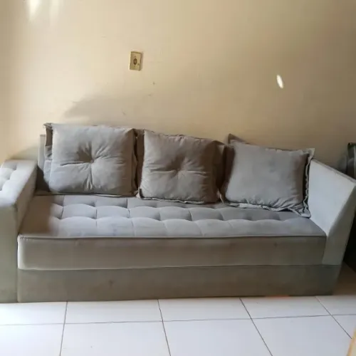 Sofá 2 metros em linho bege