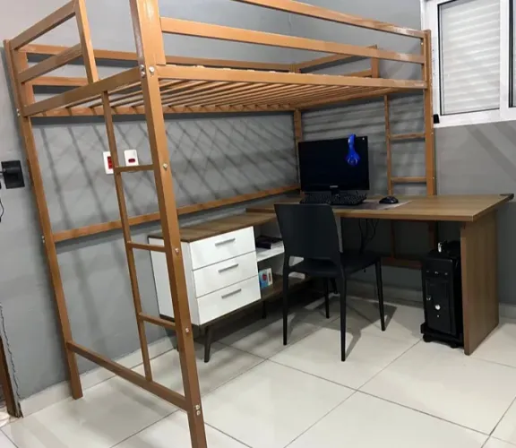 Cama escrivaninha