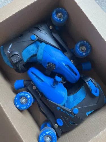 PATINS SATURN