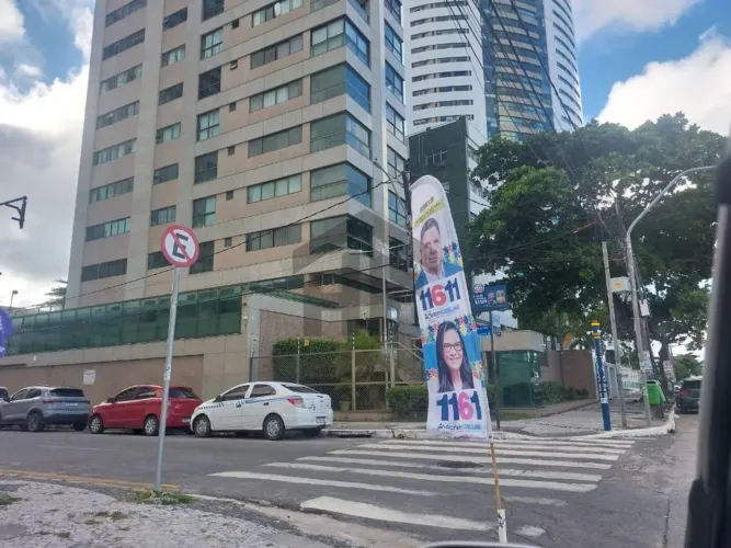 Apartamento Cobertura de 396m² para alugar ou vender, com 3 suítes, localizado em Boa Viag