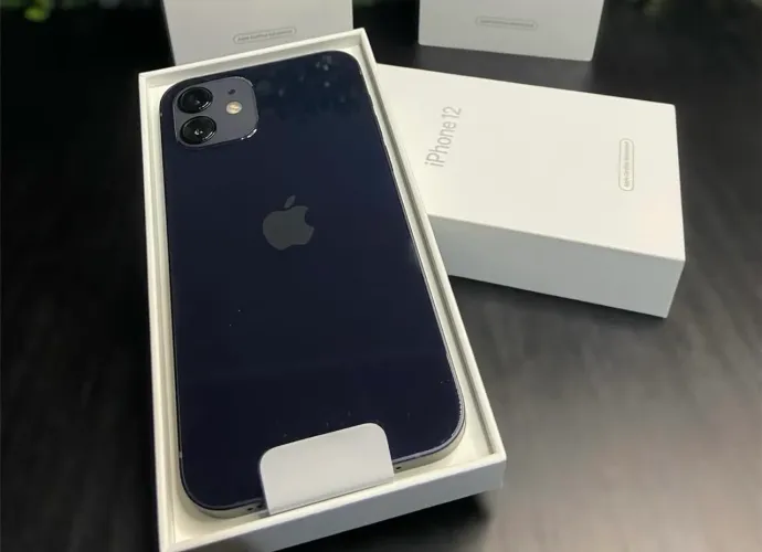 iPhone 12