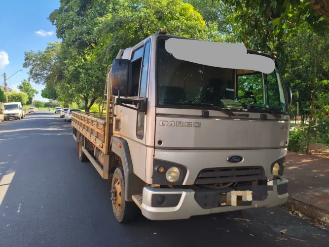 Ford cargo. 816. Carroceria 6 metros. Ano 2018.   