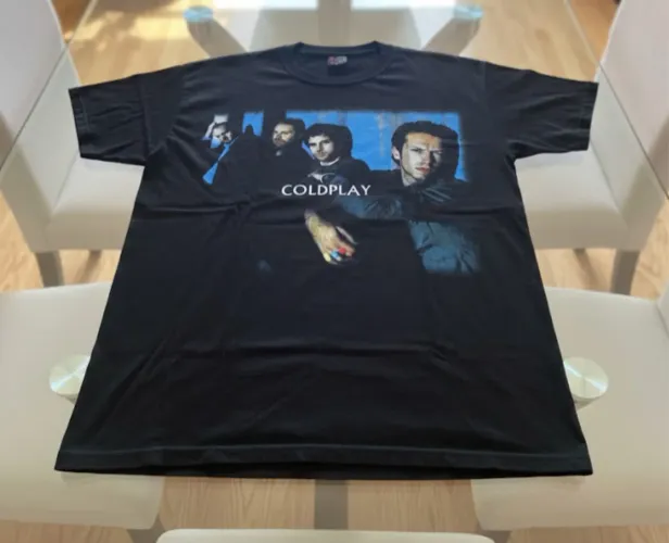 Camiseta exclusive Coldplay tamanho G nova sem uso - Peça única