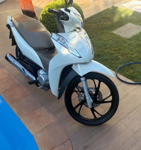 Honda Biz 125 - 2020/2021 - Impecável!