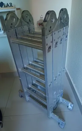 Escada Articulada