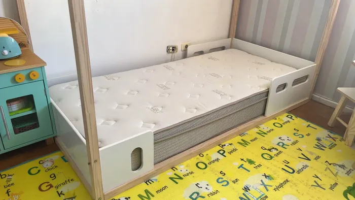 Linda cama montessori