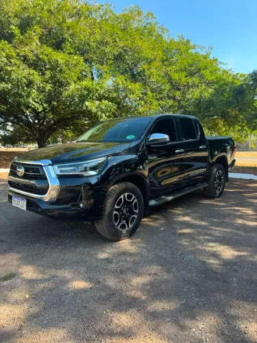 Toyota Hilux CD SRX 4X4 2.8 TDI 16V Diesel Aut. 2023