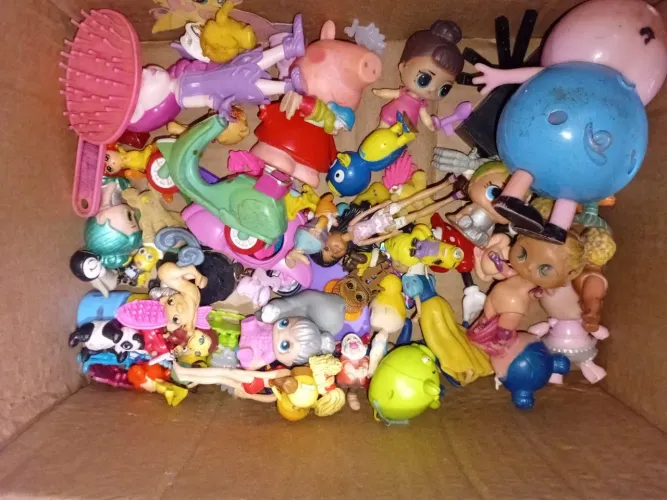 Lote de brinquedos variados