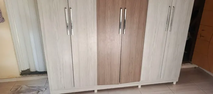 Guarda roupa de casal
