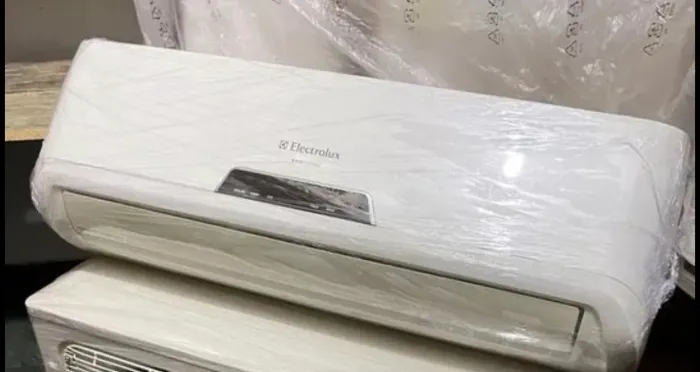 Ar condicionado Electrolux 9000 BTUS semi novo 