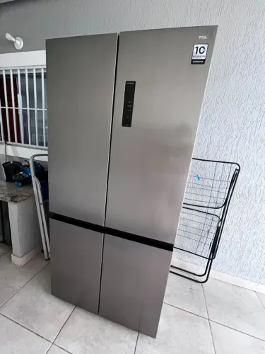 Geladeira e máquina lava e seca 