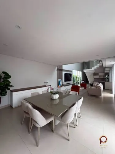 Sobrado com 4 quartos à venda, 320 m² por R$ 2.200.000 - Condomínio Mont Blanc - Sorocaba/