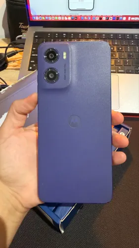 Smartphone Motorola Moto G05 Ano 2024 na caixa