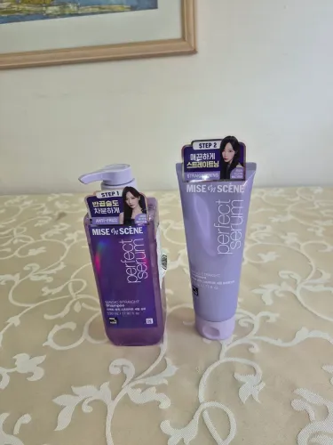 Magic Straight Shampoo 530ml e Mascara 230ml de tratamento Mis en Scène 