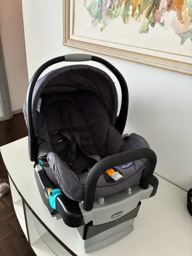 Bebê conforto Chicco KeyFit 30 com base
