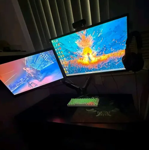2 MONITORES GAMER 240HZ E 75HZ