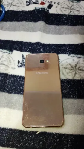 Samsung J4