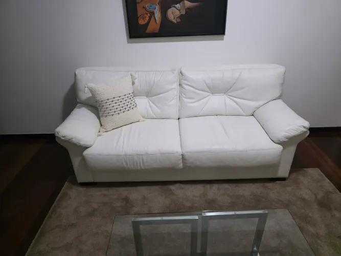 Sofá de Couro