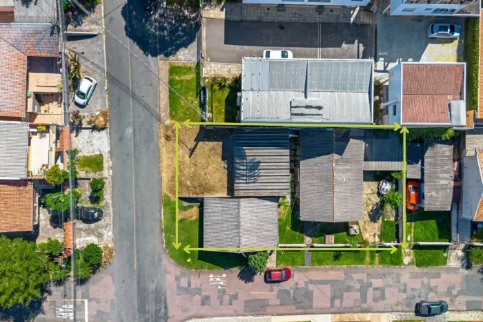 Terreno à venda com 626m² na Vila Sandra | Boa localização na CIC | ZR2
