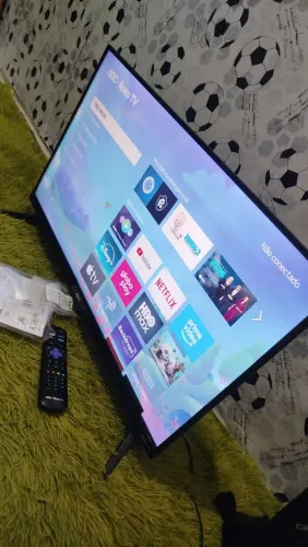 VENDO TV 32 SMART TOP COM NOTA FISCAL COM MANUAL, TV CONSERVADA,ESTADO DE NOVA!!!!