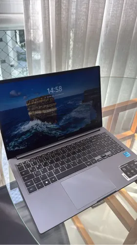 Notebook Samsung Galaxy Book 4 i3