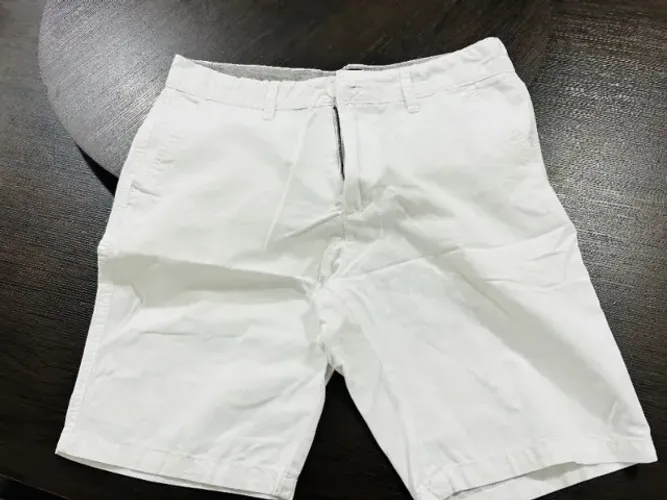 Kit 3 peças Bermuda Masculina tamanho 38/ P por R$ 40,00