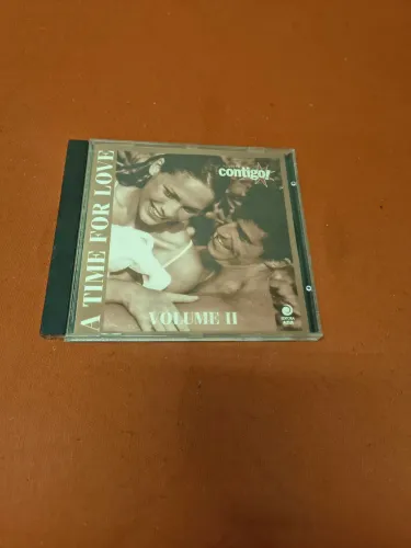 CD A Time for Love - Revista Contigo