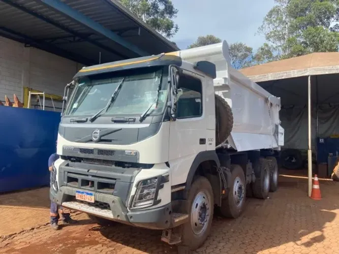 CAMINHÃO BASCULANTE 8X4 FMX 500 - PRONTO PARA RODAR