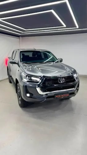 Toyota Hilux CD SRX 4X4 2.8 TDI 16V Diesel Aut. 2025