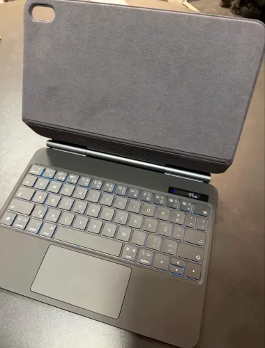 Capa teclado iPad 10 e 11 