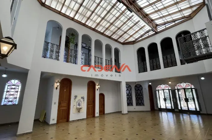 Casa com 4 suítes e 6 vagas à venda no Jardim Schaffer