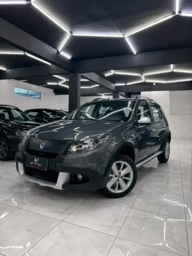 Renault Sandero Stepway Hi-power 1.6 8V 5P 2013