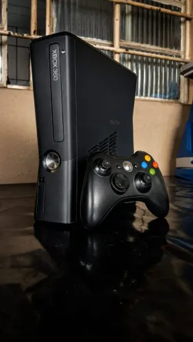 XBOX 360 COM 23 JOGOS!